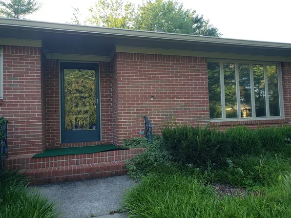 1106 Whitehall Rd, Murfreesboro, TN 37130
