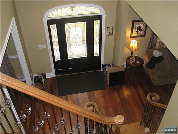 2nd image of 17-23 Eberlin Dr #1X