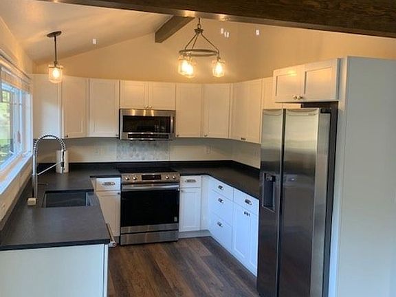 4th image of 60639 River Bend Dr