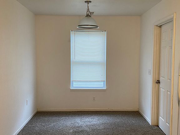 5th image of 508 Elliott Ln