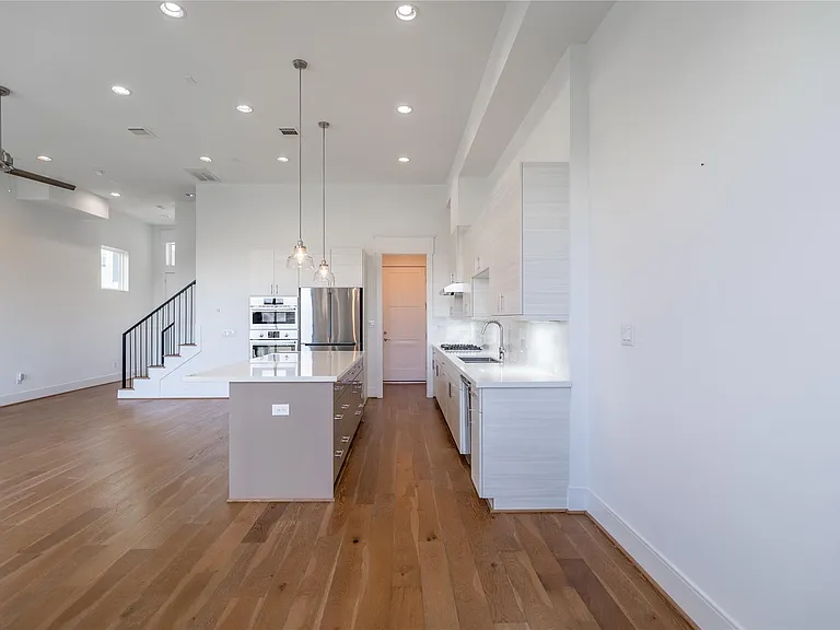 9806 Blissful Prairie Ln — Photo 11