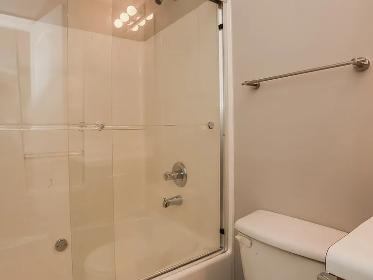 9490 Pebble Creek Ct — Photo 15