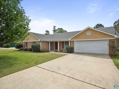 208 Sweet Bay Ct, Harvest, AL, 35749