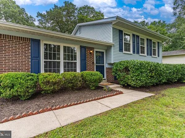 1119 Bannister Cir, Waldorf, MD 20602