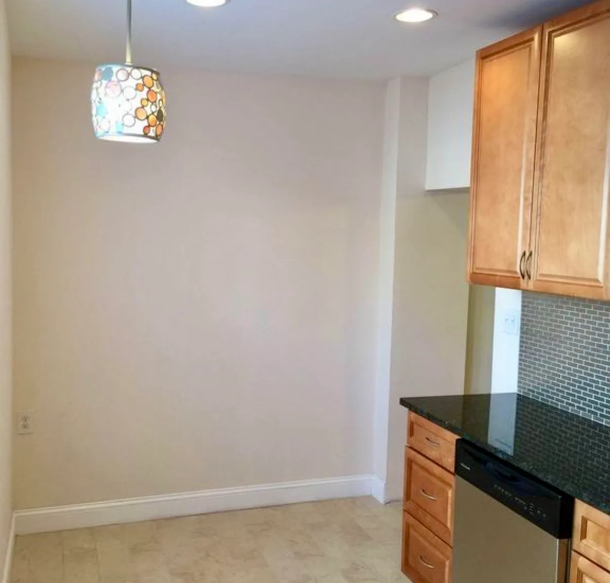 305 Mifflin St — Photo 2