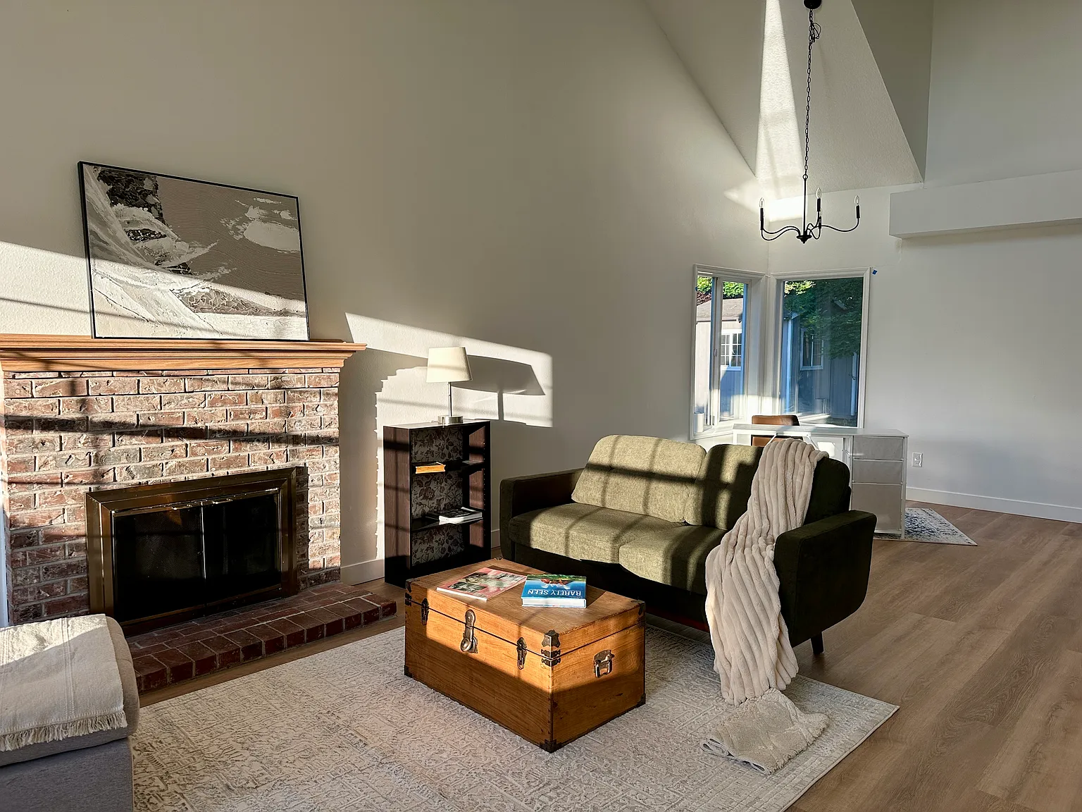 1 bed, 1.5 bath, 1200 sqft, $2,600 — Photo 4
