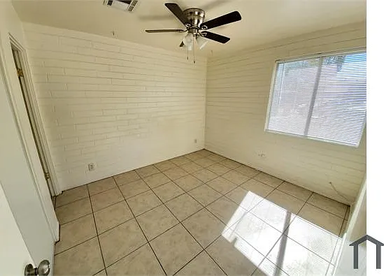 1 bed, 500 sqft, $995 — Photo 4
