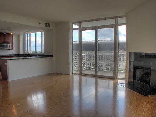 1st image of 1515 S Prairie Ave Unit 1006