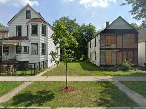 8023 S Manistee Ave, Chicago, IL 60617