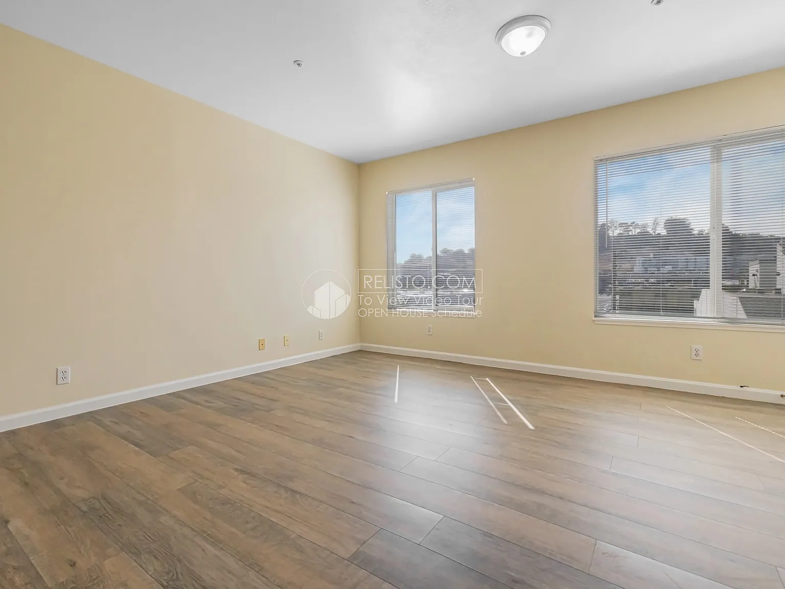 1 bed, 1.0 bath, $3,950 — Photo 2