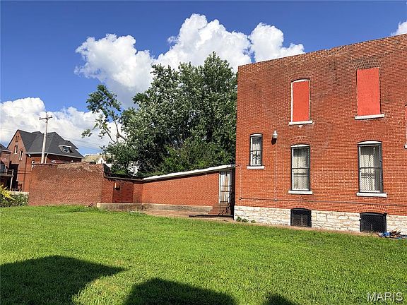 4th image of 4415 Washington Blvd
