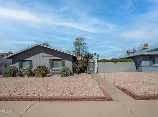 3432 W Country Gables Dr, Phoenix, AZ 85053
