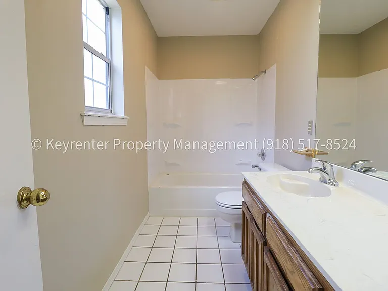 1541 S 137th East Ave — Photo 17