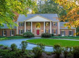 18 Rose Hill Ct, Hampton, NJ 08827