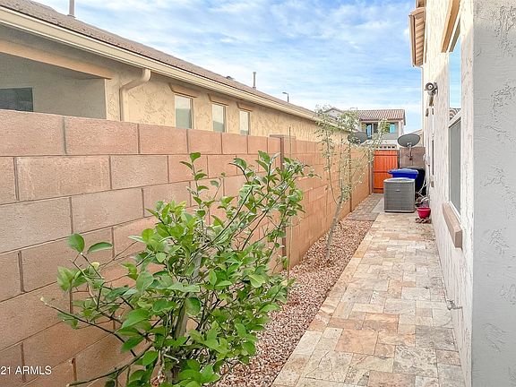 5th image of 118 E Canyon Way