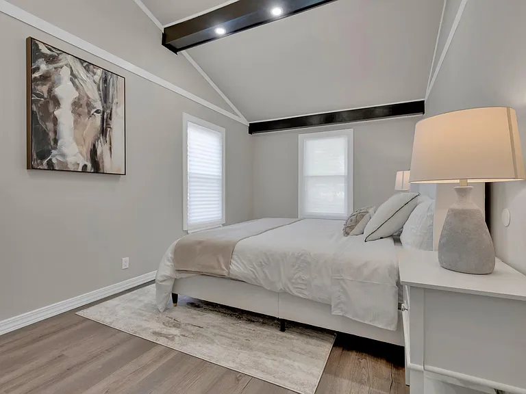 18 Montrose Dr — Photo 11