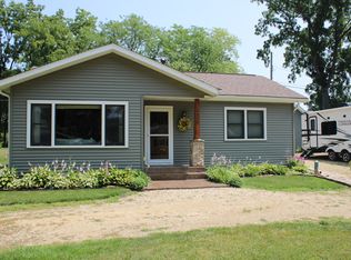 1420 Blodgett Ln, Delavan, WI 53115