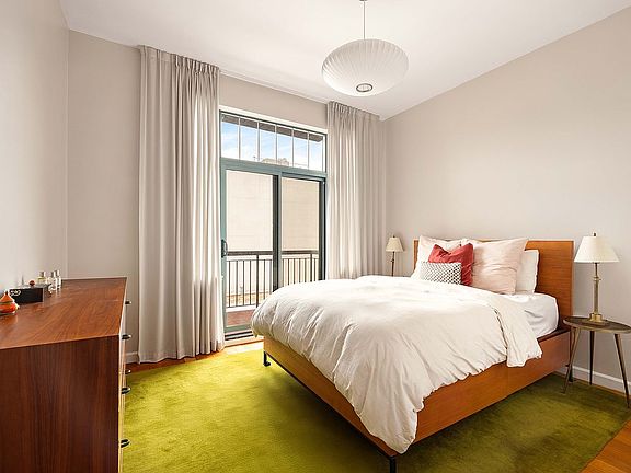4th image of 76 Roebling St APT 3B
