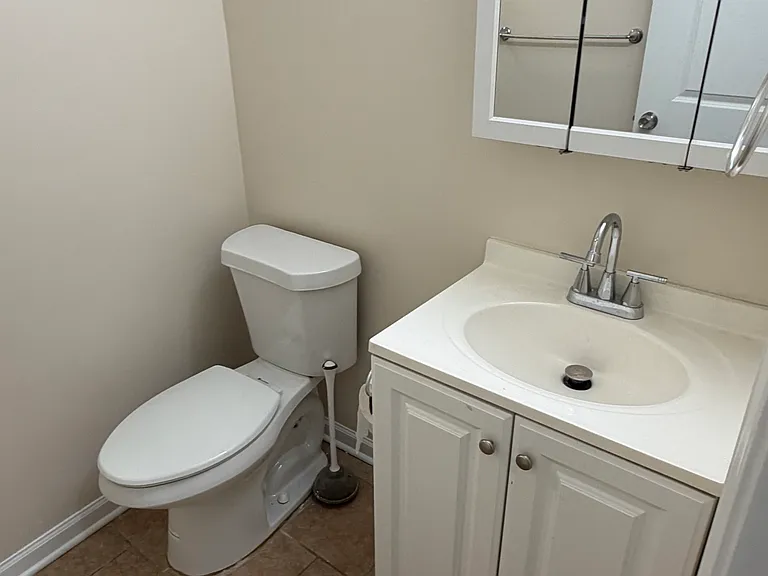 2156 W Clifton Ave #1 — Photo 5