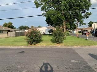 3001 Buffon St, Chalmette, LA 70043