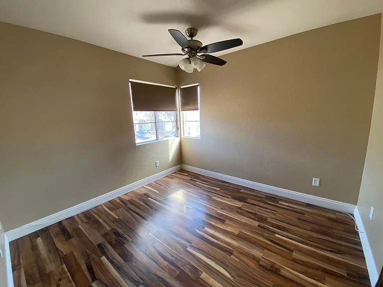 1685 Autumn Rust Dr — Photo 15
