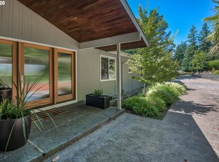 4130 SW Downs View Ct, Portland, OR 97221