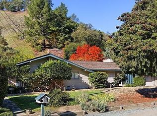 1199 Monticello Rd, Lafayette, CA 94549