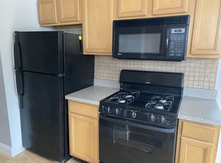 135 6th St #2, Pelham, NY 10803