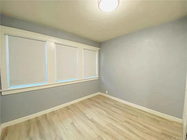 903 Campus Ave — Photo 11