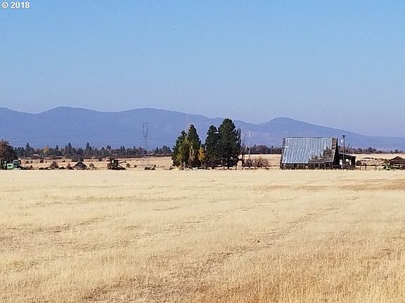 3rd image of 78436 Highway 216