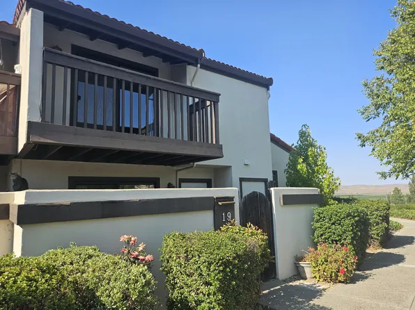 19 Via Padre, San Juan Bautista, CA 95045