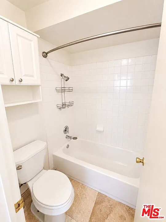 Studio, 1.0 bath, 400 sqft, $1,950 — Photo 4