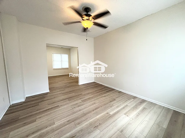 228 1st St — Photo 8