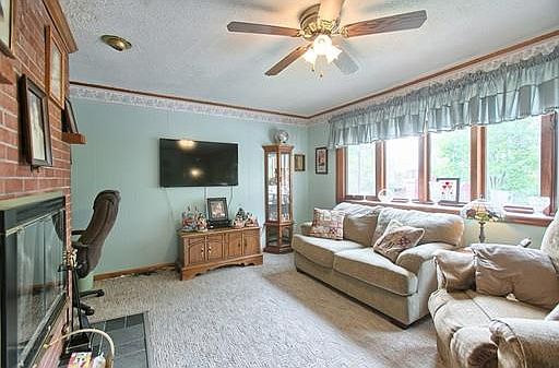 2nd image of 11 Bungalow Ave