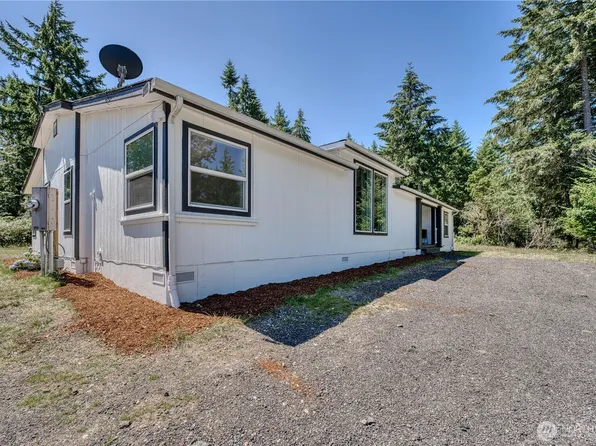 1208 205th Avenue Ct SW, Lakebay, WA 98349