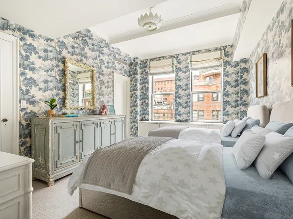 130 East 75th Street image 8 of 18