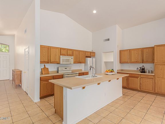 4th image of 13335 W LISBON Lane