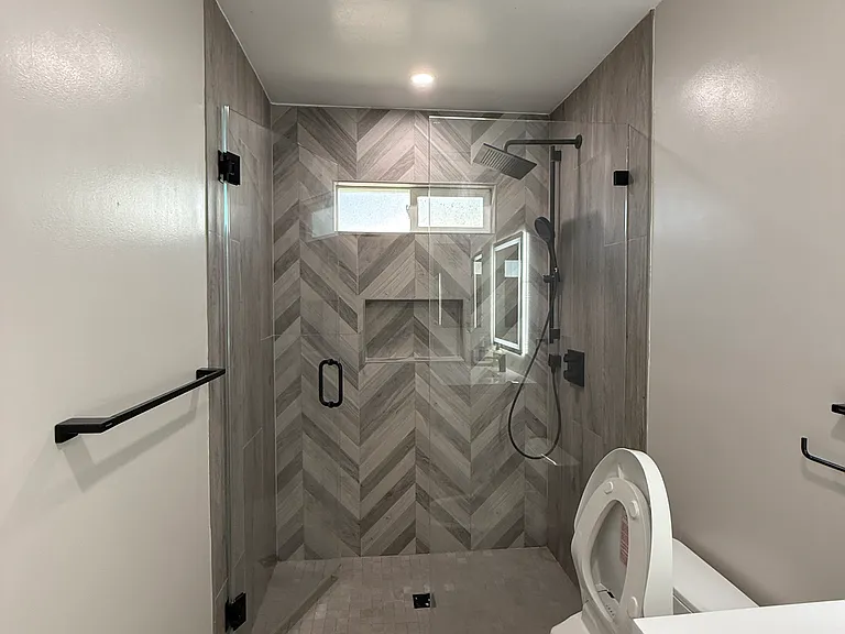 5376 Selma Ave — Photo 8