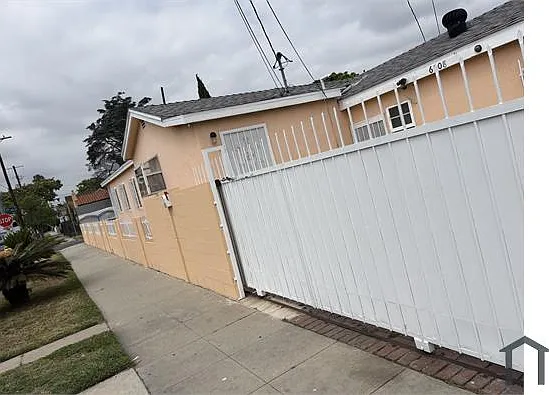 4 bed, $4,000 — Photo 4