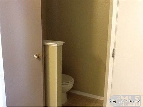 5th image of 627 Deloris Dr
