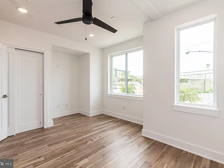 2132 Berges St #1 — Photo 19