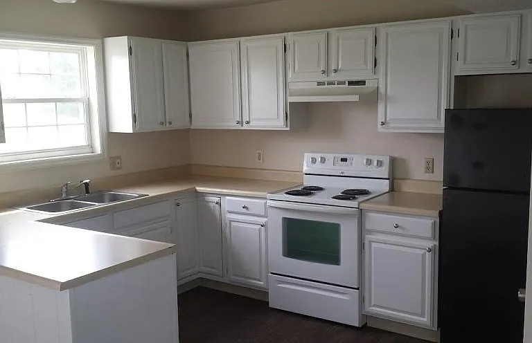 Fox Meadow Ln — Photo 10
