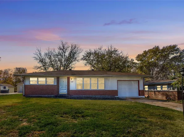 228 Elmgrove Ave, Hazelwood, MO 63042