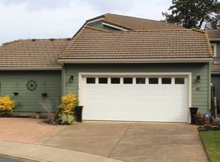 460 Magnolia Dr, Creswell, OR 97426