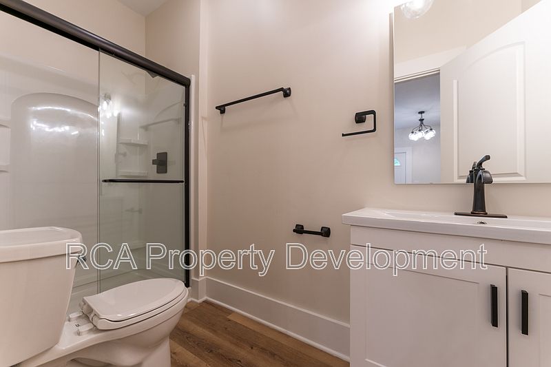 1st image of 874 Fletcher Ave