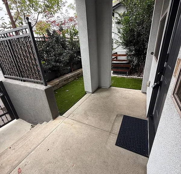 3009 E Pacific Coast Hwy — Photo 3