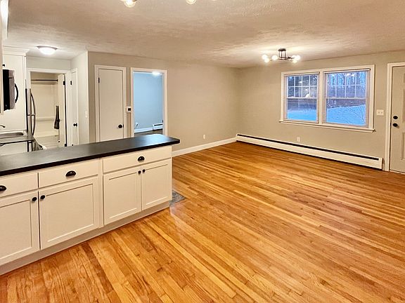 2nd image of 35 Mountain St #52