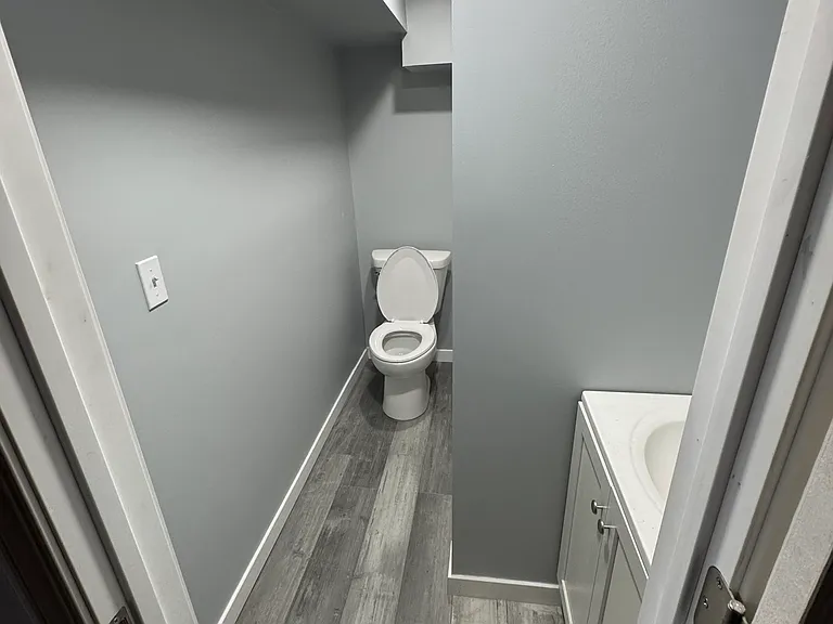 5893-95 Crestmoor Dr S #5895 — Photo 18