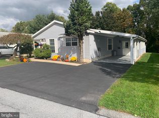 8 Westview Ter, Womelsdorf, PA