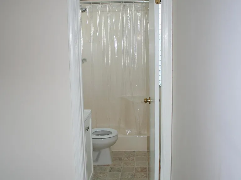 5520 Landings Crst — Photo 6